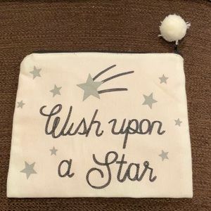 Zipper pouch